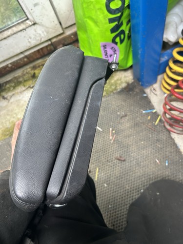 Universal armrest fitted - armrest, to