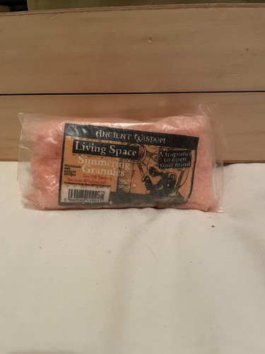 New unopened living space - new,