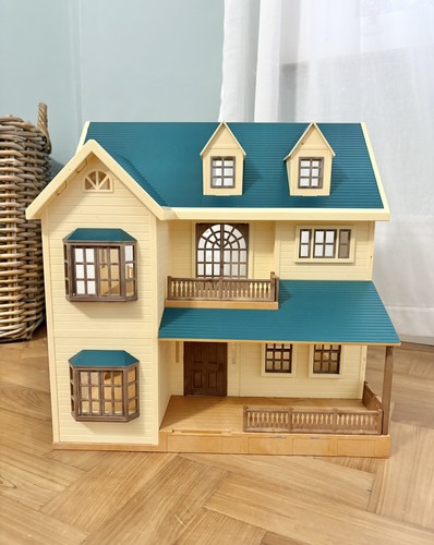 Sylvanian families calico - families,