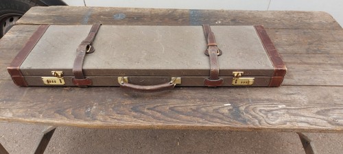 Vintage beretta gun - beretta, case