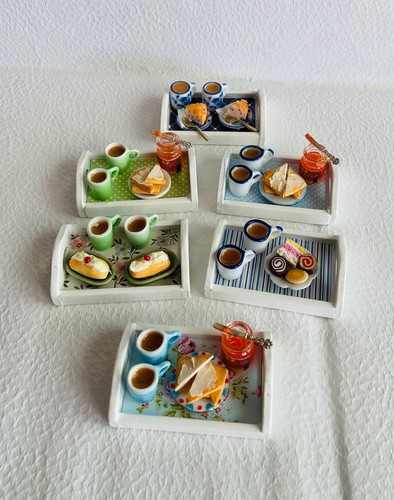 Dolls house scale - dolls,