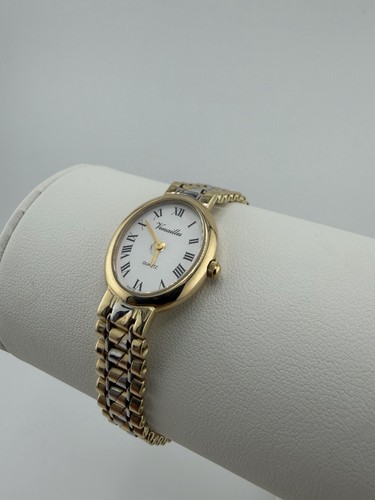 Ladies solid 9ct gold - 9ct,