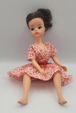 Vintage 1981–82 Sindy Doll – Brunette Soft-Head, Floral Dress, TLC Needed
