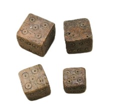 LOT OF ANCIENT ROMAN B0NE GAMING DICE CA 1ST TO 3RD CENTURY AD