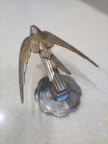 Hirondelle car mascot f - hirondelle,