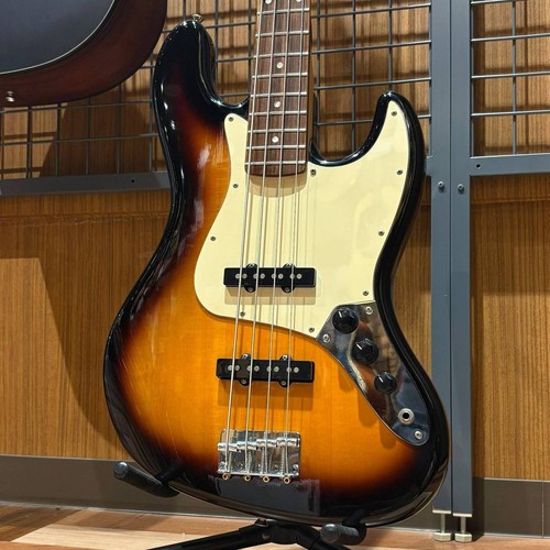 Squier fender affinity - by, jazz