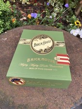 Brickhouse Mighty Mighty Double Connecticut Wooden Cigar Box Green (small)