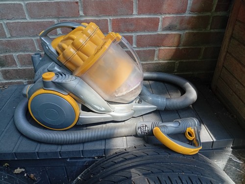 Plz read dyson dc08 vacuum - dyson,