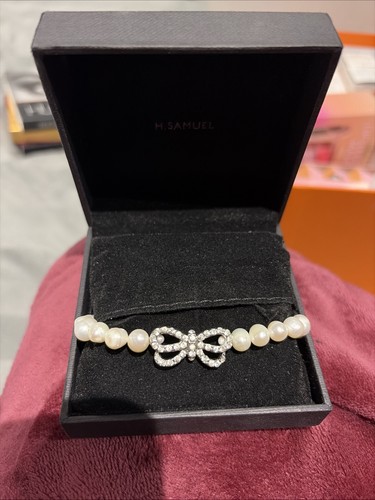 Infinity diamond with - infinity,