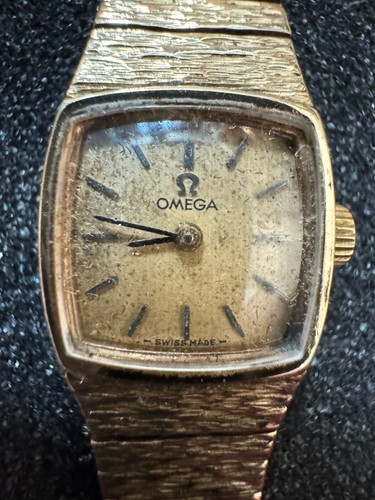 1970s omega ladies 9ct gold - omega,