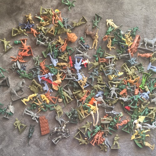 Vintage plastic soldiers - vintage,