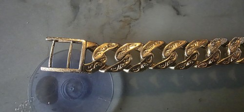 9ct solid gold bark and - 9ct,