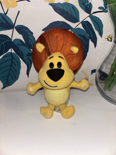 Raa the noisy lion - raa,