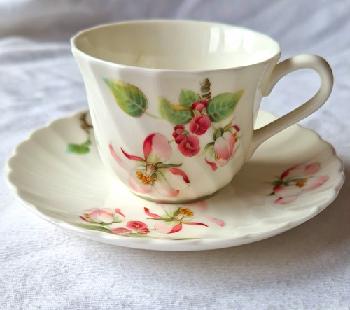Wedgwood apple blossom - apple,