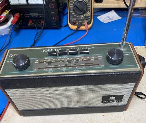 Roberts r717 band fm - r717,