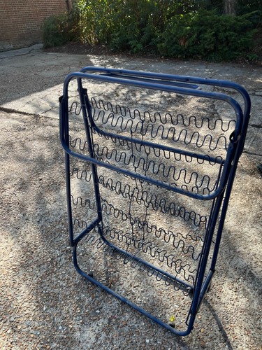Collapsible single bed - collapsible,