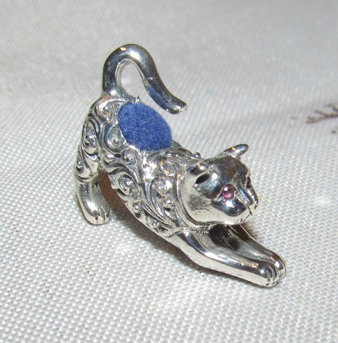 925 sterling silver ruby eyes