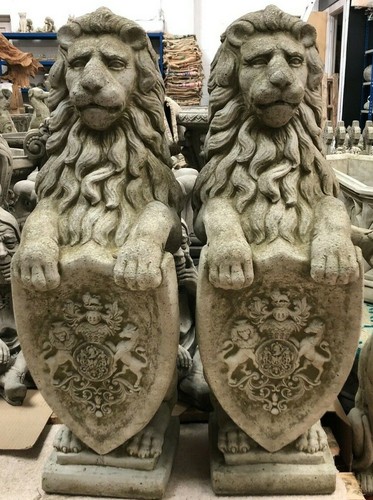 Pair armorial lion - pair, statues