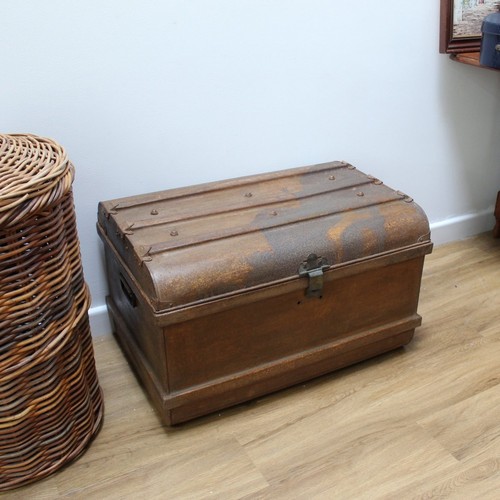 Large antique metal - metal, travel