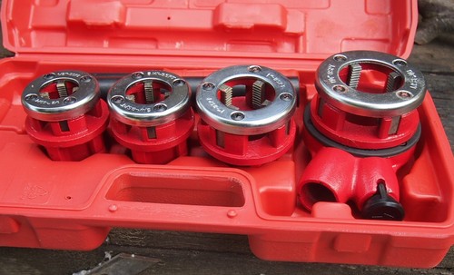 Manual pipe threading die - threading, set