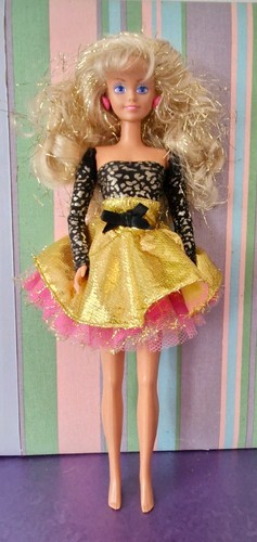 Vintage hasbro sindy doll - vintage,