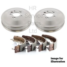 REAR BRAKE DRUMS AND HANDBRAKE