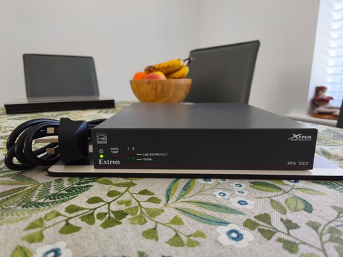 Extron power amplifier - , in