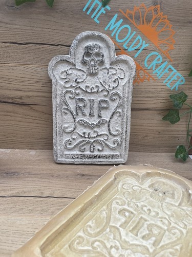 Latex rubber mould large skull - latex,