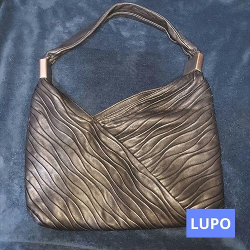 Lupo pleats shoulder - pleats,