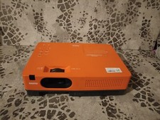 SANYO PLC XE33 PROJECTOR 1880