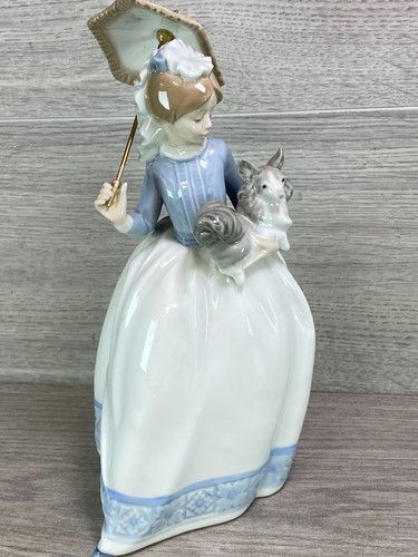 Lladro nao lady - lladro, with
