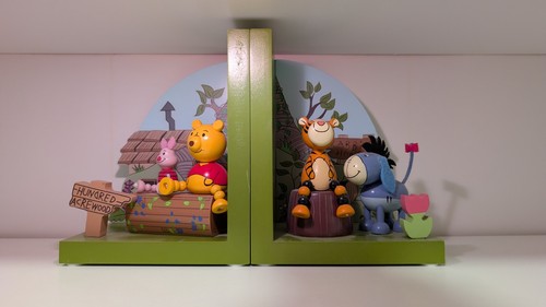 Winnie the pooh bookends - winnie,
