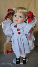 The knightsbridge Collection Porcelain Doll ‘Isla’ Brand New With COA Boxed