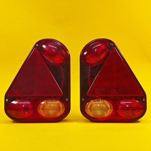 Rear combination lamp pair - rear,