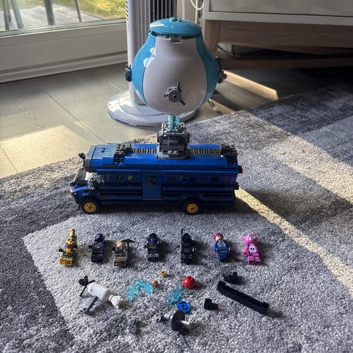 Lego fortntie battle bus - fortntie,