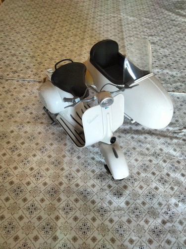 Vespa piaggio 150 scale - piaggio,
