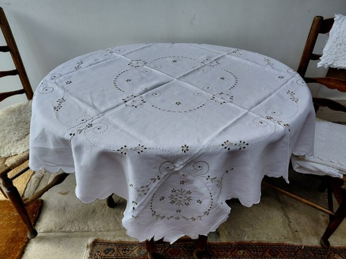 Vintage embroidered - vintage, 52"