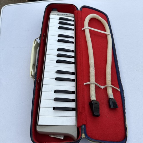 Vintage suzuki melodion 32 - a,
