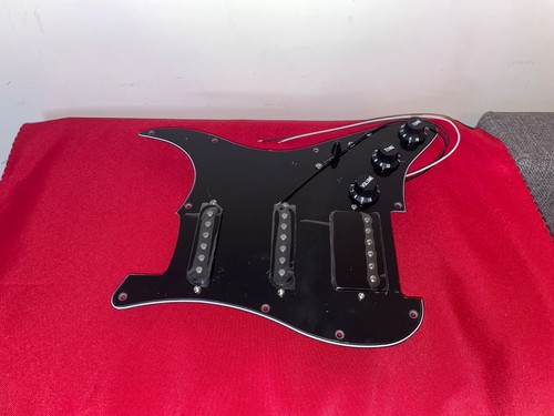 Intai loaded strat pickguard - loaded,