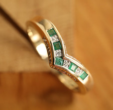 9ct Solid Yellow Gold Wishbone