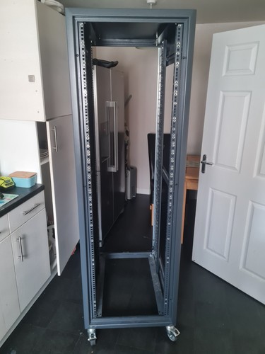 Server rackmount rack 42u - server,
