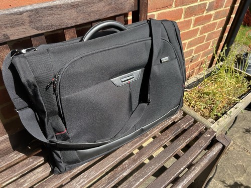 Samsonite black suit - black,