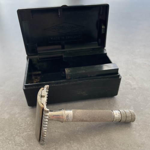 1930 gillette comb - gillette, ‘comb’