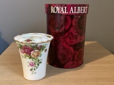 Rare Royal Albert Old Country Roses Bone China Toothbrush Holder  1st Quality