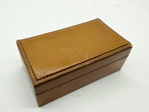 Vintage tan leather well - vintage,