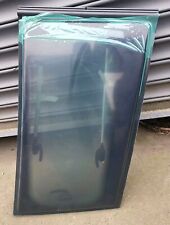 Swift caravan nearside front window 1426499 Dometic SE17300128X66040