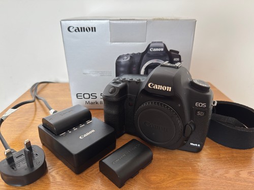 Canon eos mark - canon,
