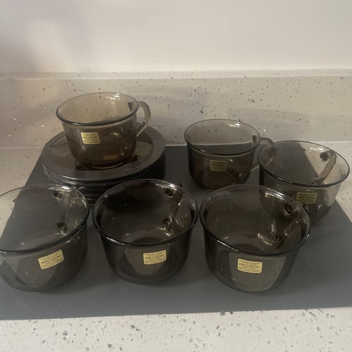 Arcopal cup and saucers - x, 6