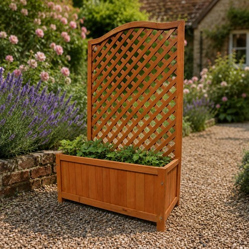 Wooden planter with - planter, lattice
