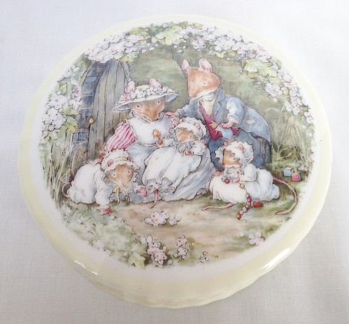 Royal doulton brambly - brambly, hedge